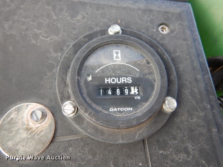 image for item KI9552 2003 John Deere 6615  MFWD tractor