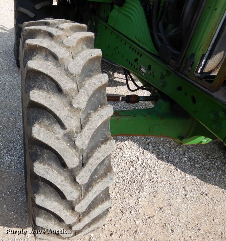 image for item KI9552 2003 John Deere 6615  MFWD tractor