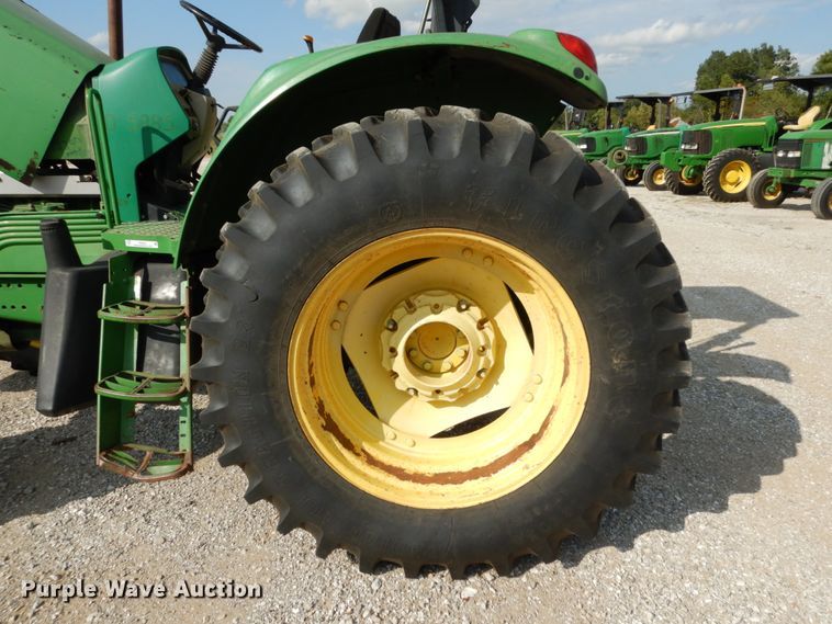 image for item KI9552 2003 John Deere 6615  MFWD tractor