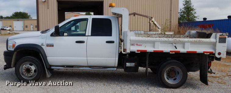 image for item KI9553 2009 Dodge Ram 5500 Heavy Duty  Quad Cab dump truck