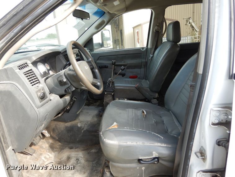 image for item KI9553 2009 Dodge Ram 5500 Heavy Duty  Quad Cab dump truck