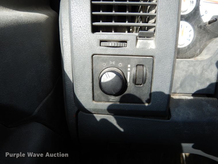 image for item KI9553 2009 Dodge Ram 5500 Heavy Duty  Quad Cab dump truck