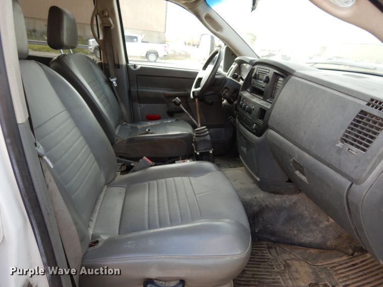 image for item KI9553 2009 Dodge Ram 5500 Heavy Duty  Quad Cab dump truck