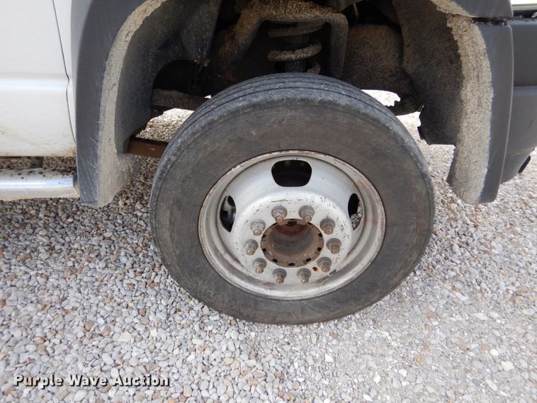 image for item KI9553 2009 Dodge Ram 5500 Heavy Duty  Quad Cab dump truck