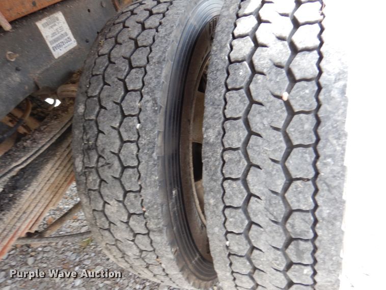 image for item KI9553 2009 Dodge Ram 5500 Heavy Duty  Quad Cab dump truck