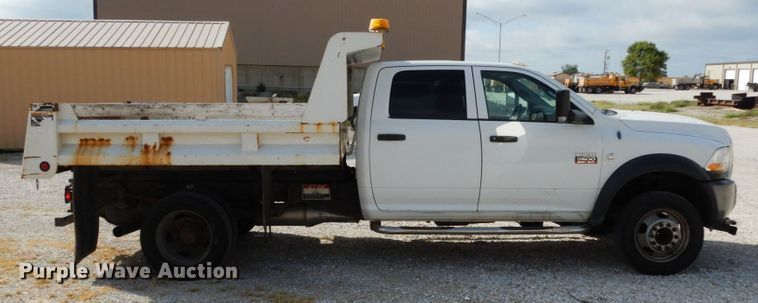 image for item KI9554 2011 Dodge Ram 5500 Heavy Duty  Crew Cab dump truck