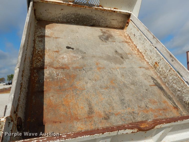 image for item KI9554 2011 Dodge Ram 5500 Heavy Duty  Crew Cab dump truck