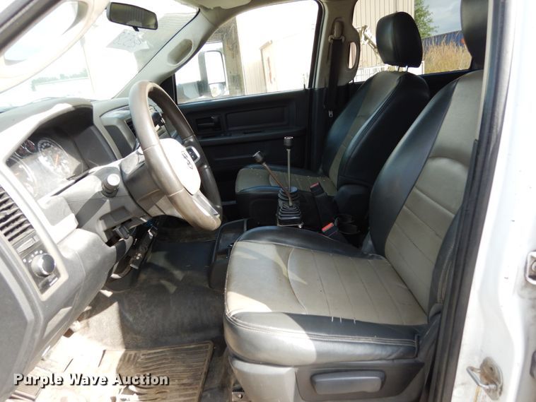 image for item KI9554 2011 Dodge Ram 5500 Heavy Duty  Crew Cab dump truck