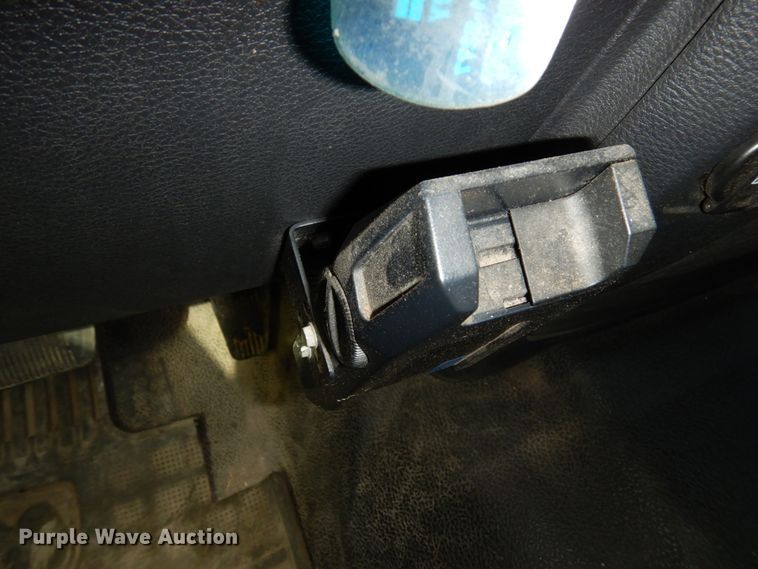 image for item KI9554 2011 Dodge Ram 5500 Heavy Duty  Crew Cab dump truck