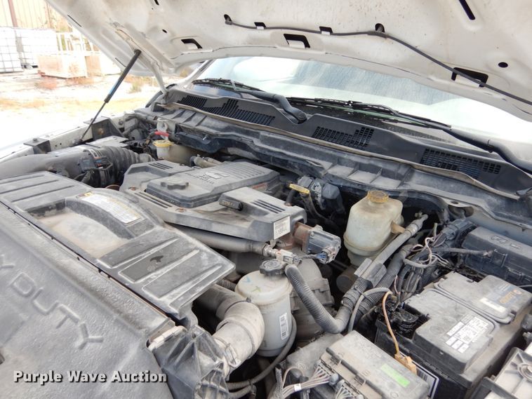 image for item KI9554 2011 Dodge Ram 5500 Heavy Duty  Crew Cab dump truck