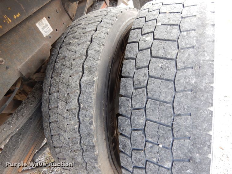 image for item KI9554 2011 Dodge Ram 5500 Heavy Duty  Crew Cab dump truck