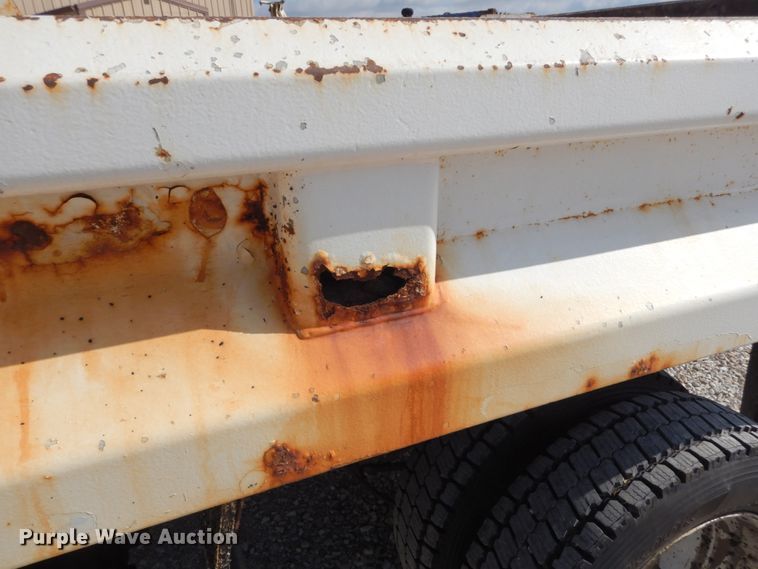 image for item KI9555 2009 Dodge Ram 5500 Heavy Duty  Quad Cab dump truck