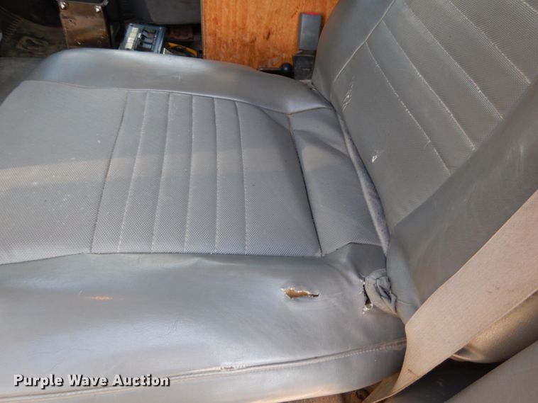 image for item KI9555 2009 Dodge Ram 5500 Heavy Duty  Quad Cab dump truck