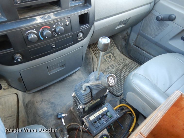 image for item KI9555 2009 Dodge Ram 5500 Heavy Duty  Quad Cab dump truck