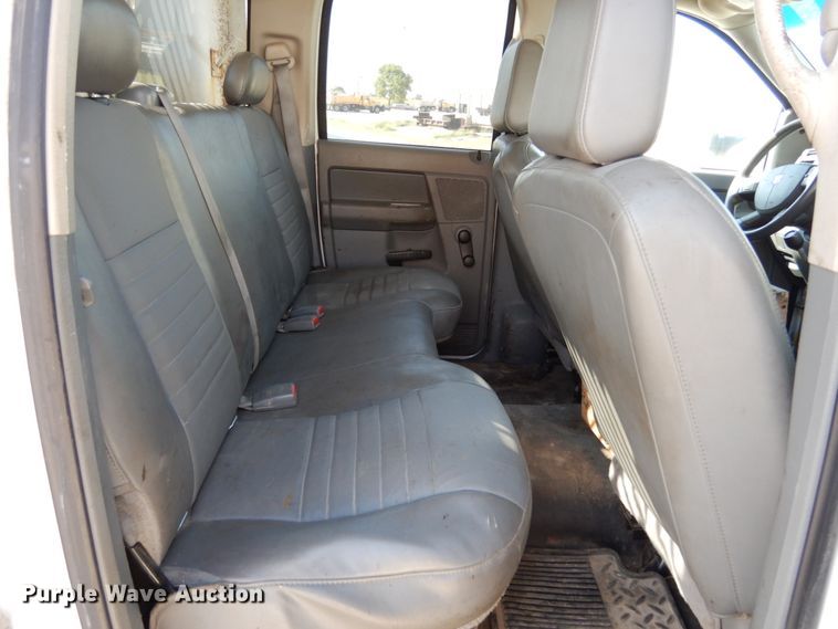 image for item KI9555 2009 Dodge Ram 5500 Heavy Duty  Quad Cab dump truck