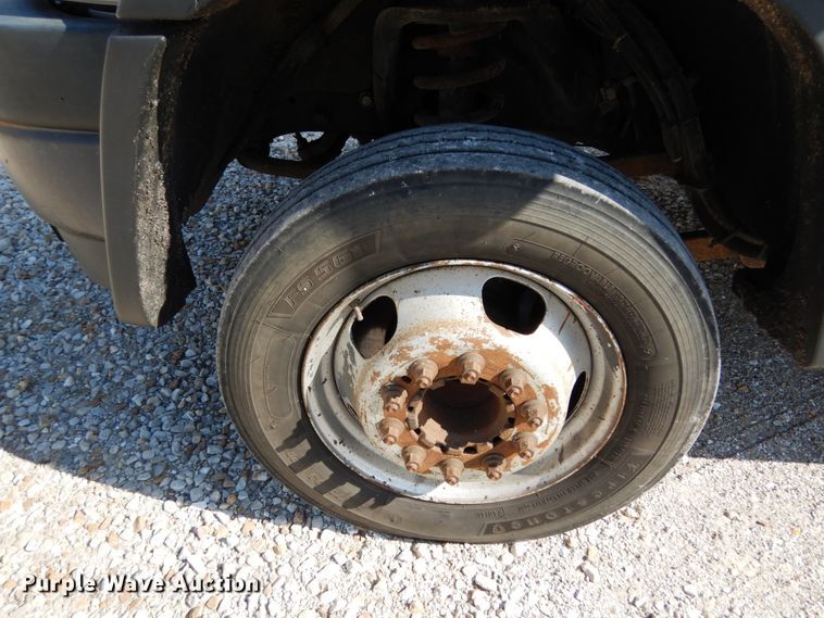 image for item KI9555 2009 Dodge Ram 5500 Heavy Duty  Quad Cab dump truck