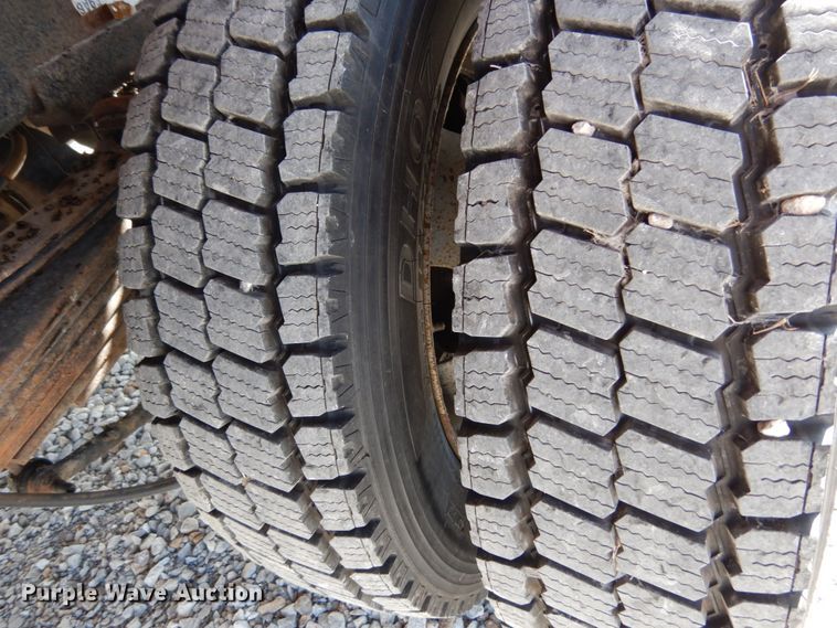 image for item KI9555 2009 Dodge Ram 5500 Heavy Duty  Quad Cab dump truck