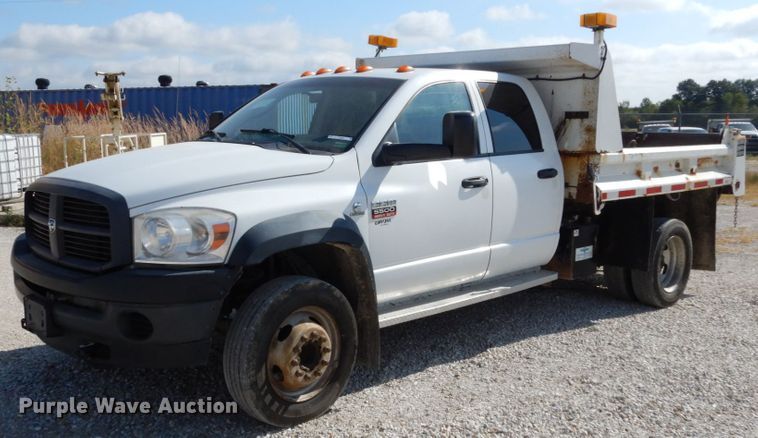 image for item KI9556 2009 Dodge Ram 5500 Heavy Duty  Quad Cab dump truck