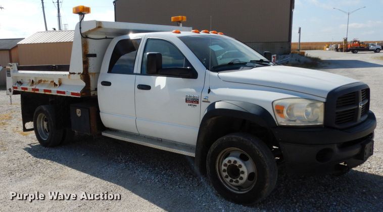 image for item KI9556 2009 Dodge Ram 5500 Heavy Duty  Quad Cab dump truck