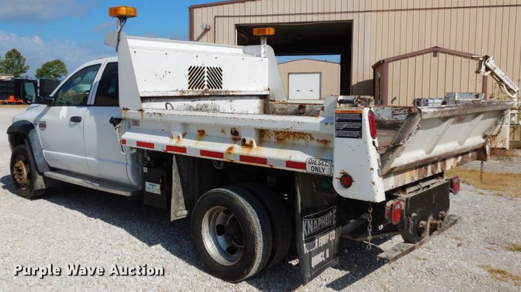 image for item KI9556 2009 Dodge Ram 5500 Heavy Duty  Quad Cab dump truck