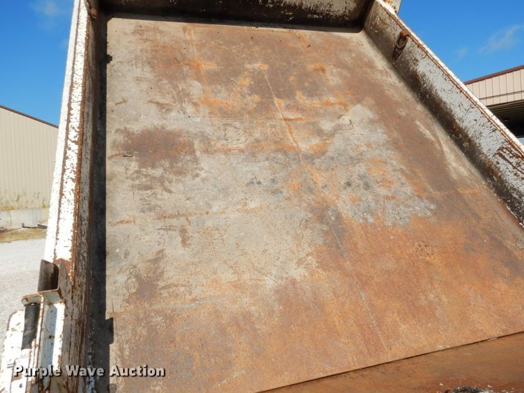 image for item KI9556 2009 Dodge Ram 5500 Heavy Duty  Quad Cab dump truck