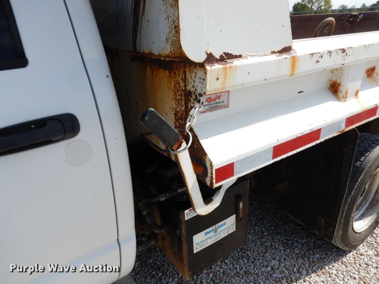 image for item KI9556 2009 Dodge Ram 5500 Heavy Duty  Quad Cab dump truck