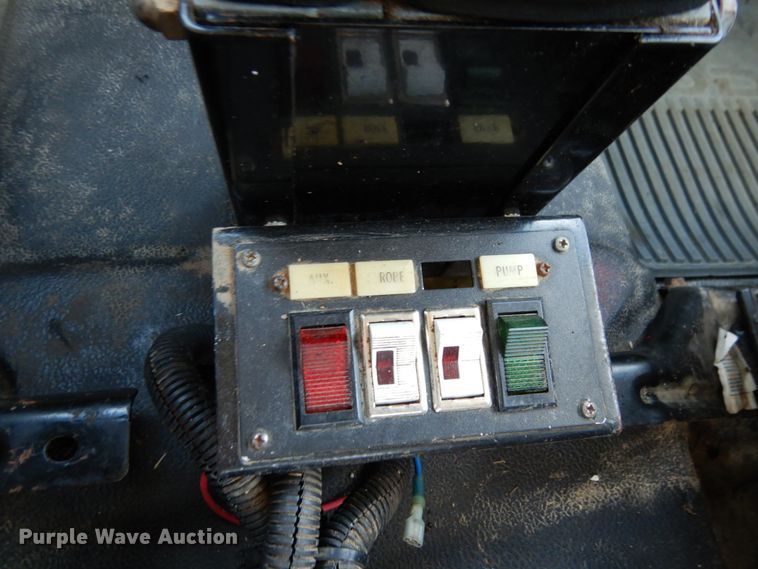 image for item KI9556 2009 Dodge Ram 5500 Heavy Duty  Quad Cab dump truck