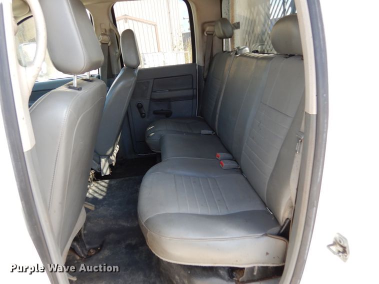 image for item KI9556 2009 Dodge Ram 5500 Heavy Duty  Quad Cab dump truck