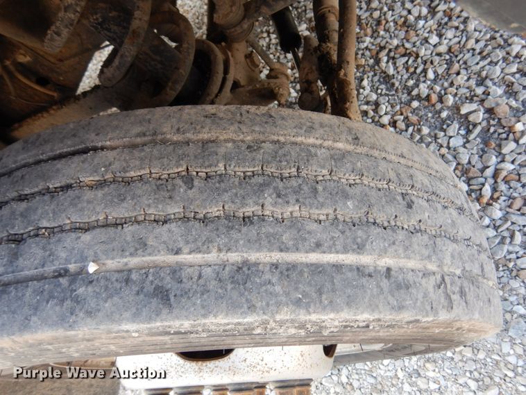 image for item KI9556 2009 Dodge Ram 5500 Heavy Duty  Quad Cab dump truck