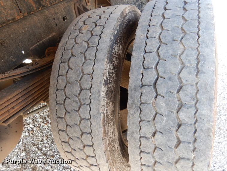 image for item KI9556 2009 Dodge Ram 5500 Heavy Duty  Quad Cab dump truck