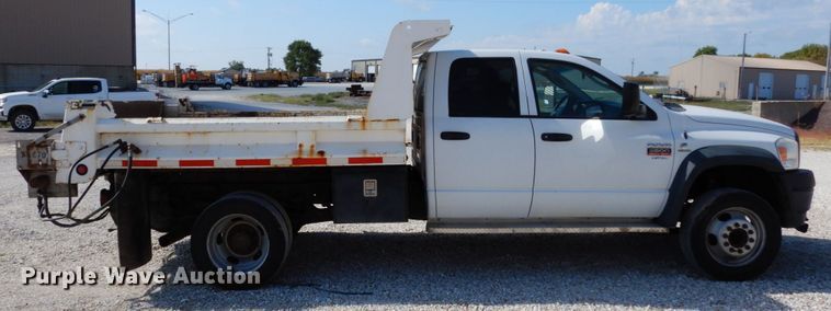 image for item KI9557 2009 Dodge Ram 5500 Heavy Duty  Quad Cab dump truck