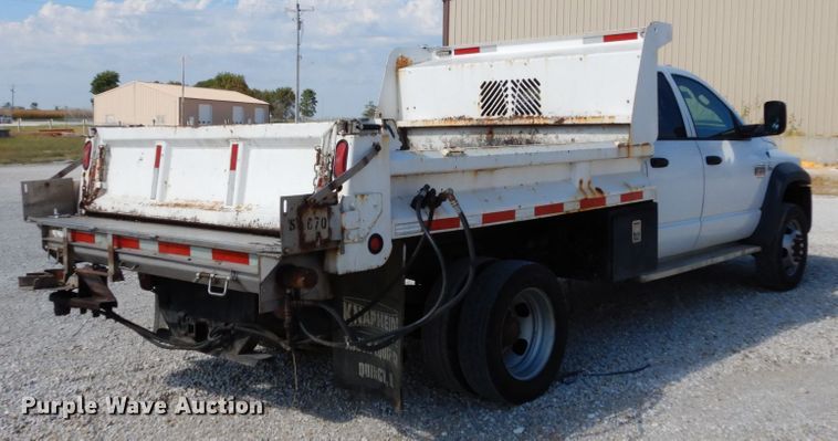 image for item KI9557 2009 Dodge Ram 5500 Heavy Duty  Quad Cab dump truck