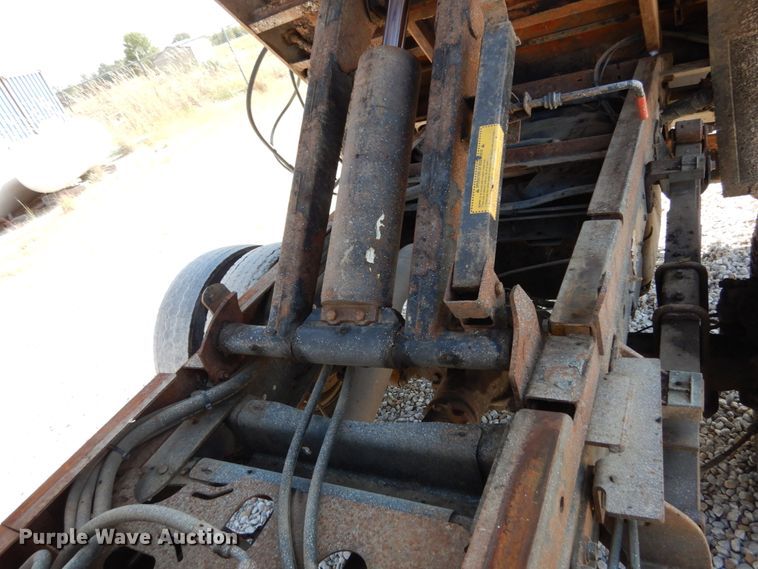 image for item KI9557 2009 Dodge Ram 5500 Heavy Duty  Quad Cab dump truck