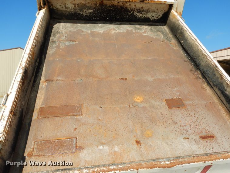 image for item KI9557 2009 Dodge Ram 5500 Heavy Duty  Quad Cab dump truck