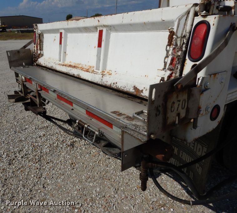 image for item KI9557 2009 Dodge Ram 5500 Heavy Duty  Quad Cab dump truck