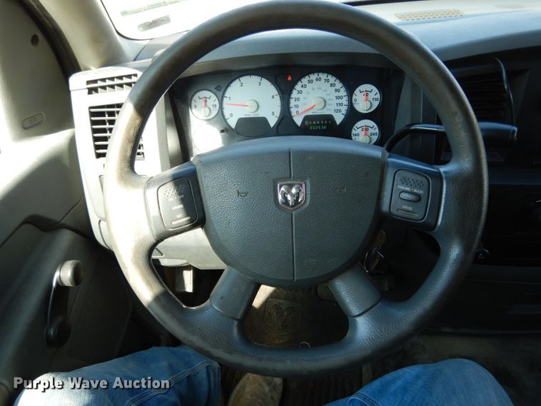 image for item KI9557 2009 Dodge Ram 5500 Heavy Duty  Quad Cab dump truck