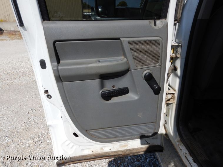 image for item KI9557 2009 Dodge Ram 5500 Heavy Duty  Quad Cab dump truck