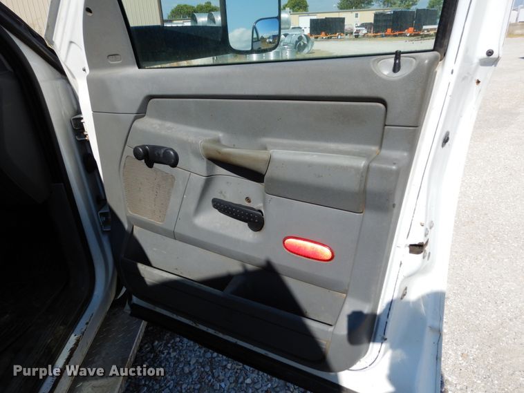 image for item KI9557 2009 Dodge Ram 5500 Heavy Duty  Quad Cab dump truck