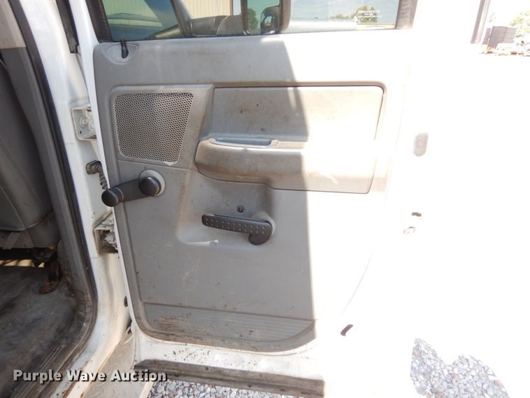 image for item KI9557 2009 Dodge Ram 5500 Heavy Duty  Quad Cab dump truck