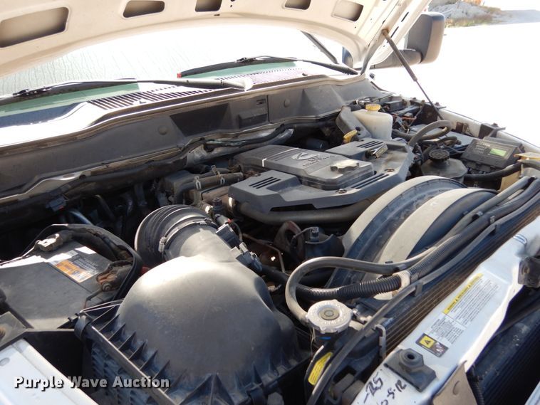 image for item KI9557 2009 Dodge Ram 5500 Heavy Duty  Quad Cab dump truck