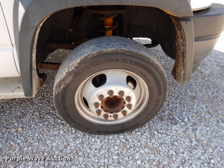 image for item KI9557 2009 Dodge Ram 5500 Heavy Duty  Quad Cab dump truck