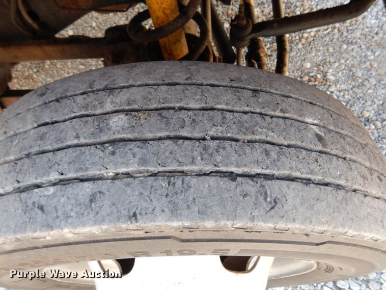 image for item KI9557 2009 Dodge Ram 5500 Heavy Duty  Quad Cab dump truck