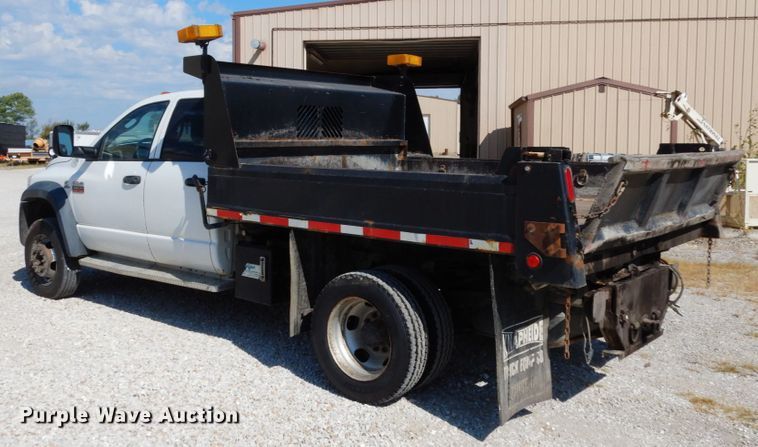 image for item KI9558 2009 Dodge Ram 5500 Heavy Duty  Quad Cab dump truck