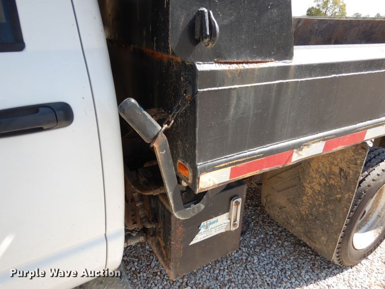 image for item KI9558 2009 Dodge Ram 5500 Heavy Duty  Quad Cab dump truck