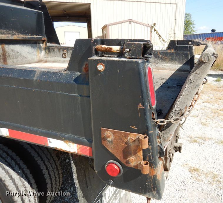 image for item KI9558 2009 Dodge Ram 5500 Heavy Duty  Quad Cab dump truck