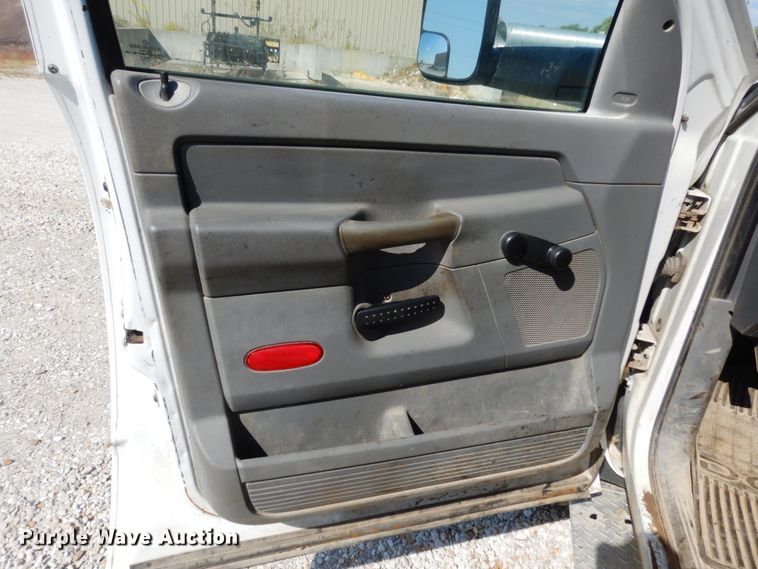 image for item KI9558 2009 Dodge Ram 5500 Heavy Duty  Quad Cab dump truck