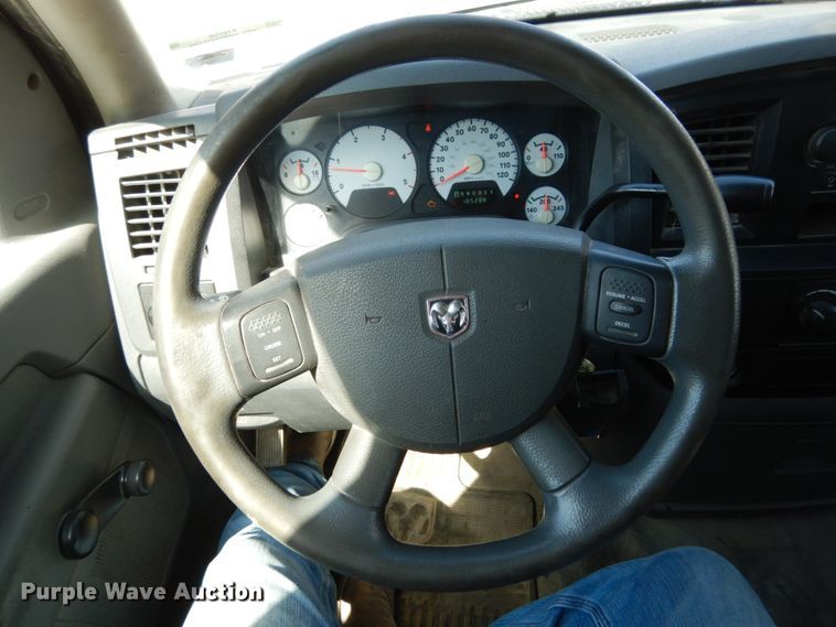 image for item KI9558 2009 Dodge Ram 5500 Heavy Duty  Quad Cab dump truck