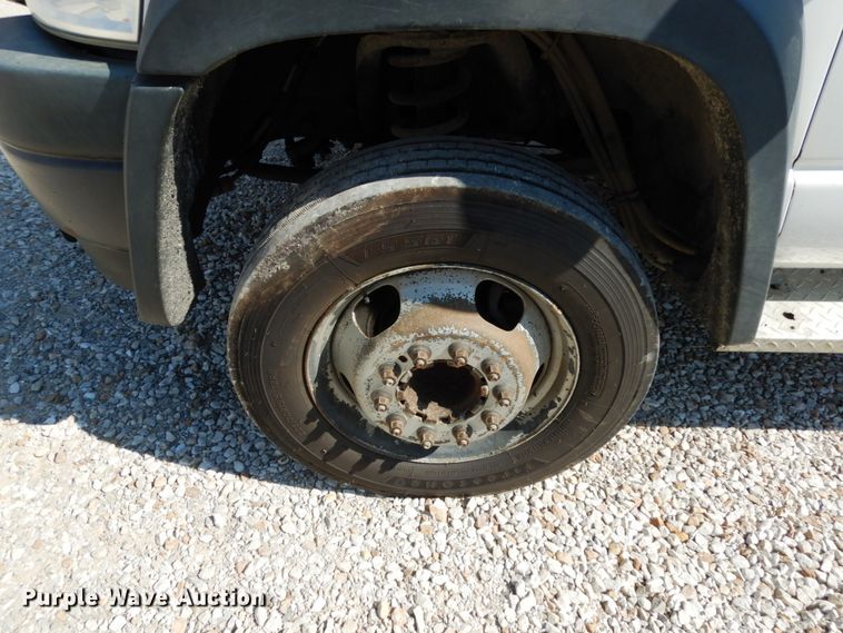 image for item KI9558 2009 Dodge Ram 5500 Heavy Duty  Quad Cab dump truck