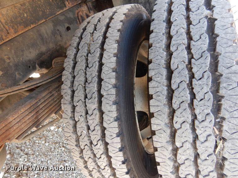 image for item KI9558 2009 Dodge Ram 5500 Heavy Duty  Quad Cab dump truck