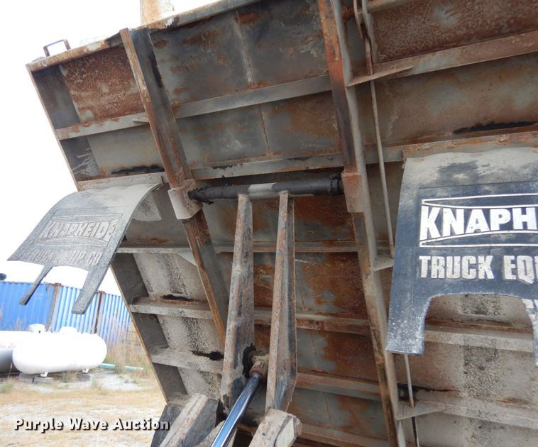 image for item KI9559 2011 Dodge Ram 5500 Heavy Duty  Crew Cab dump truck